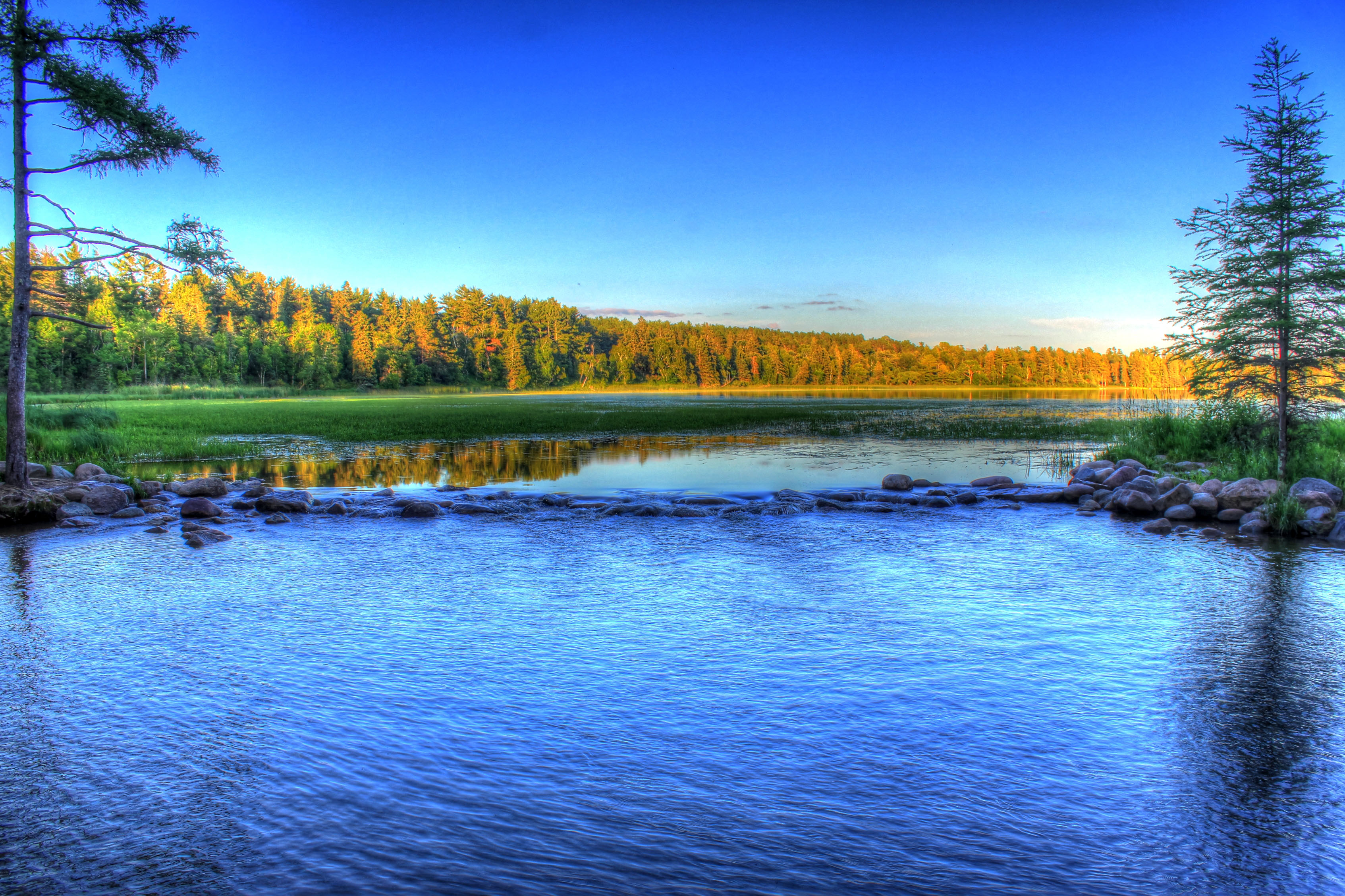 minnesota-lake-itasca-state-park-near-dusk-view-of-the-mississippis-source
