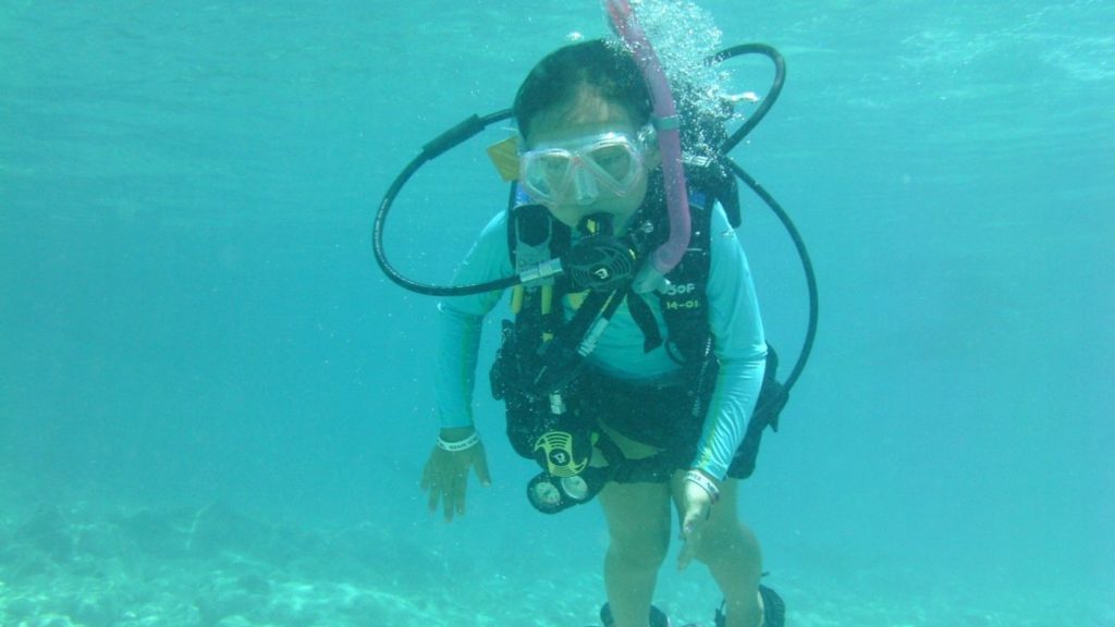 Chloe Mei diving
